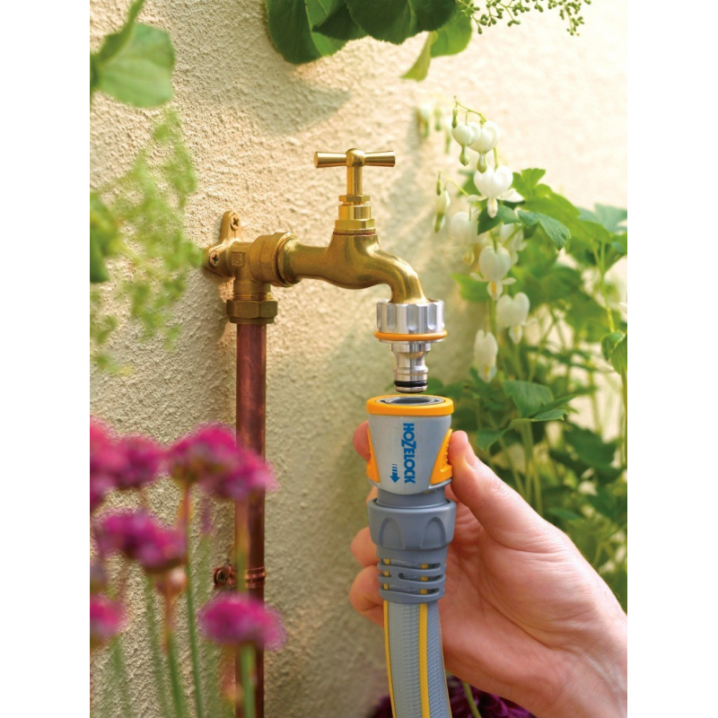 Comment raccorder un tuyau d'arrosage à un robinet extérieur